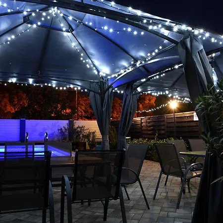 Vi-li Panzio Bed & Breakfast Maklar