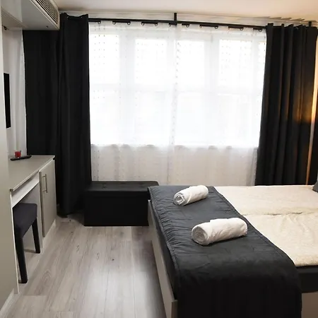 Bed & Breakfast Vi-li Panzio 3*