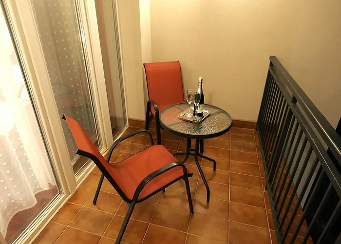 Vi-li Panzio 3* Maklár